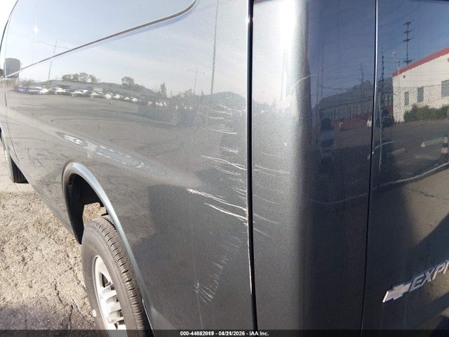 1GCZGHFF9H1264854 Chevrolet Express 3500 Work Van