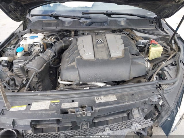 44882028 :رقم المزاد ، WVGDP9BP9ED005074 vin ، 2014 Volkswagen Touareg Tdi R-line مزاد بيع