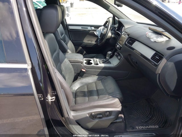 44882028 :رقم المزاد ، WVGDP9BP9ED005074 vin ، 2014 Volkswagen Touareg Tdi R-line مزاد بيع