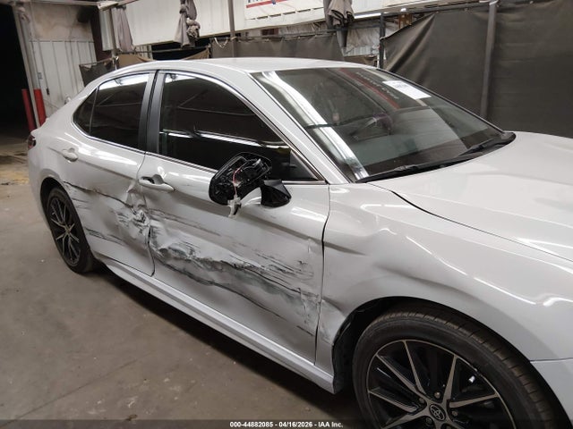 2024 Toyota Camry Se მანქანა იყიდება აუქციონზე, vin: 4T1G11AK1RU254366, აუქციონის ნომერი: 44882085