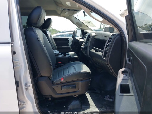2022 Ram 1500 Classic Tradesman  4x2 6'4 Box მანქანა იყიდება აუქციონზე, vin: 1C6RR6FG3NS231594, აუქციონის ნომერი: 44882091