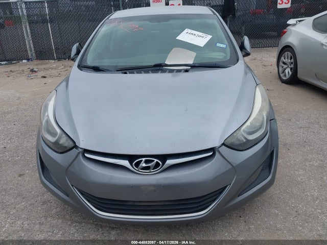 Продажа на аукционе авто 2015 Hyundai Elantra Se, vin: 5NPDH4AE1FH600226, номер лота: 44882097