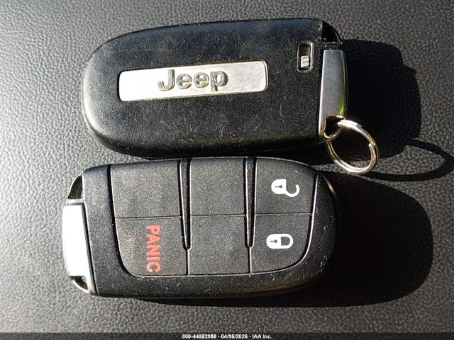 2017 JEEP GRAND CHEROKEE 1C4RJEAGXHC855814 Photo 10