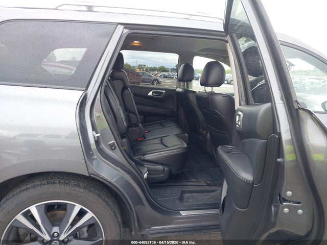 44882106 :رقم المزاد ، 5N1DR2MM8KC640163 vin ، 2019 Nissan Pathfinder Platinum مزاد بيع