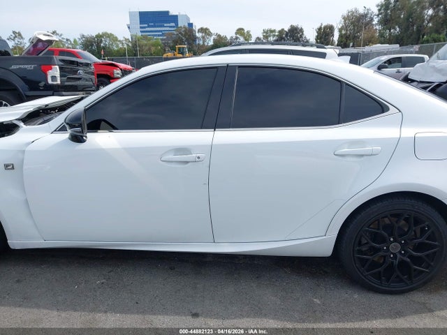 Lexus IS 300 2019 JTHBA1D23K5099392 Image 14