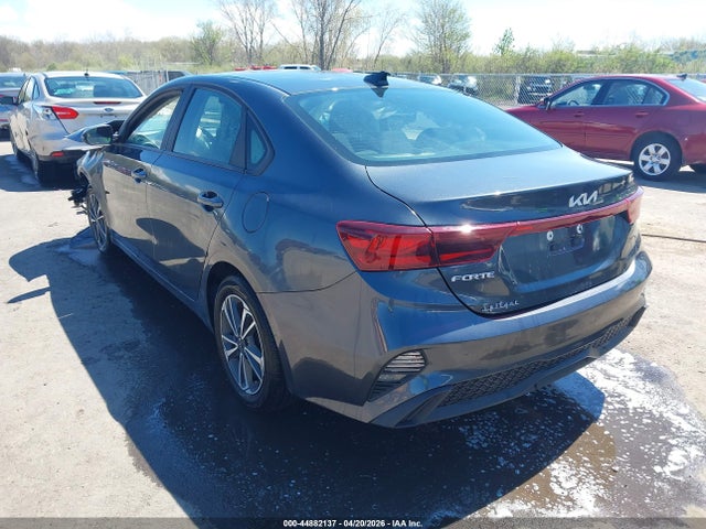 2024 Kia Forte Lxs მანქანა იყიდება აუქციონზე, vin: 3KPF24AD1RE800811, აუქციონის ნომერი: 44882137