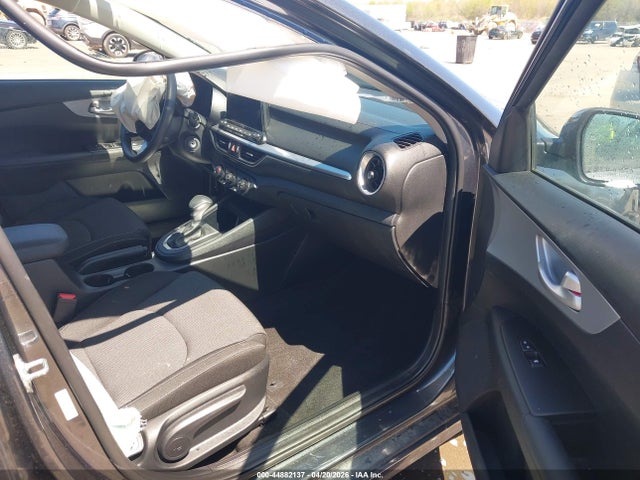 2024 Kia Forte Lxs მანქანა იყიდება აუქციონზე, vin: 3KPF24AD1RE800811, აუქციონის ნომერი: 44882137