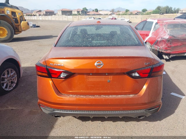 1N4BL4CV6NN349565 Nissan Altima Sr Fwd
