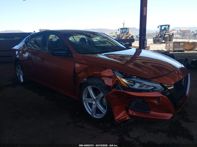 1N4BL4CV6NN349565 Nissan Altima Sr Fwd