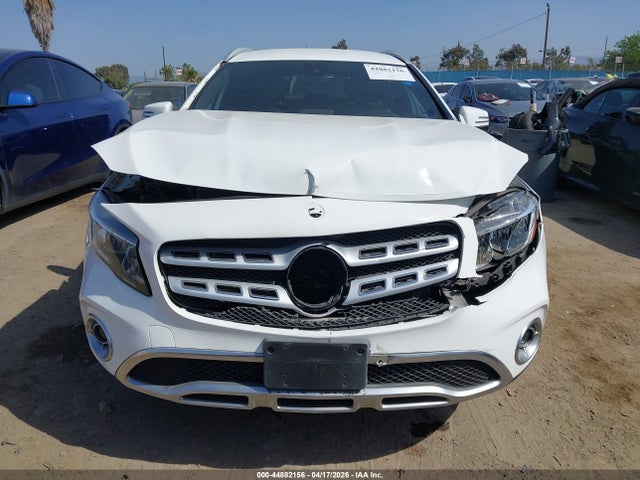 WDCTG4EB1KU018216 Mercedes-Benz GLA 250