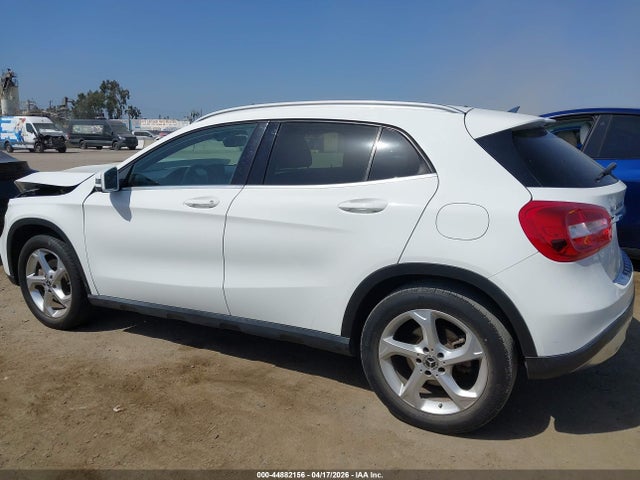 WDCTG4EB1KU018216 Mercedes-Benz GLA 250