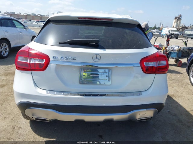 WDCTG4EB1KU018216 Mercedes-Benz GLA 250