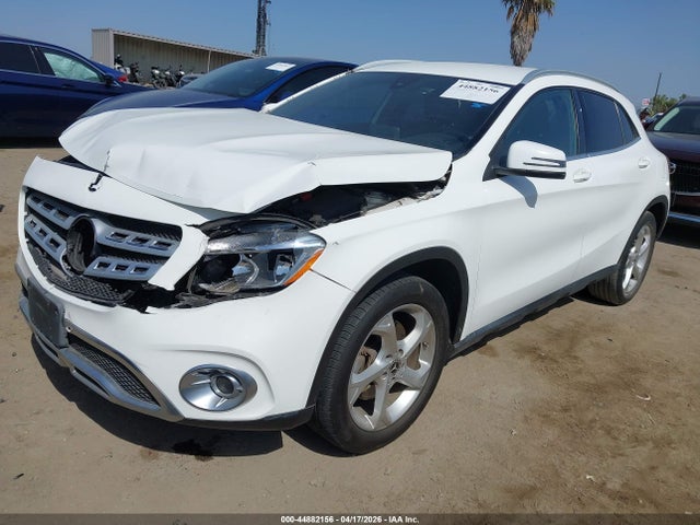 WDCTG4EB1KU018216 Mercedes-Benz GLA 250