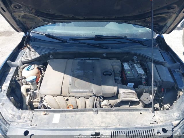 2012 Volkswagen Passat 2.5l Se მანქანა იყიდება აუქციონზე, vin: 1VWBP7A32CC009093, აუქციონის ნომერი: 44882157