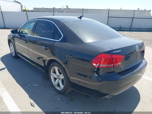 2012 Volkswagen Passat 2.5l Se მანქანა იყიდება აუქციონზე, vin: 1VWBP7A32CC009093, აუქციონის ნომერი: 44882157