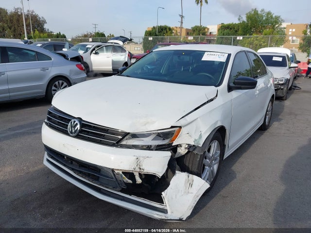 3VW2K7AJ8FM216037 Volkswagen Jetta 2.0l S