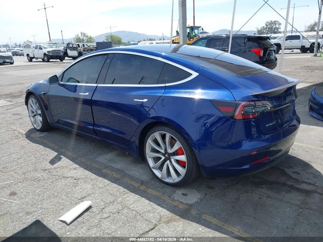Tesla Model 3 Long Range/performance 2018 5YJ3E1EB9JF081050 Image 3