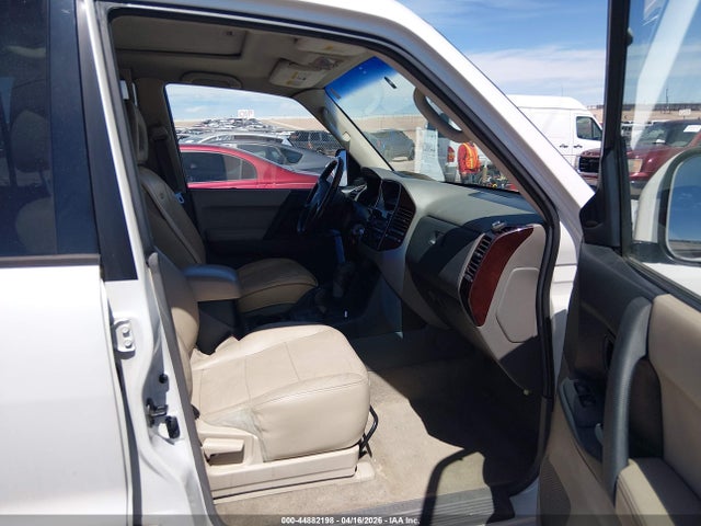 2002 MITSUBISHI MONTERO JA4MW51R32J008577 Photo 4