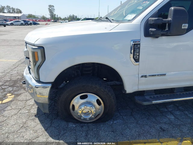 1FT8W3DT7KEF75788 Ford F-350 Xl