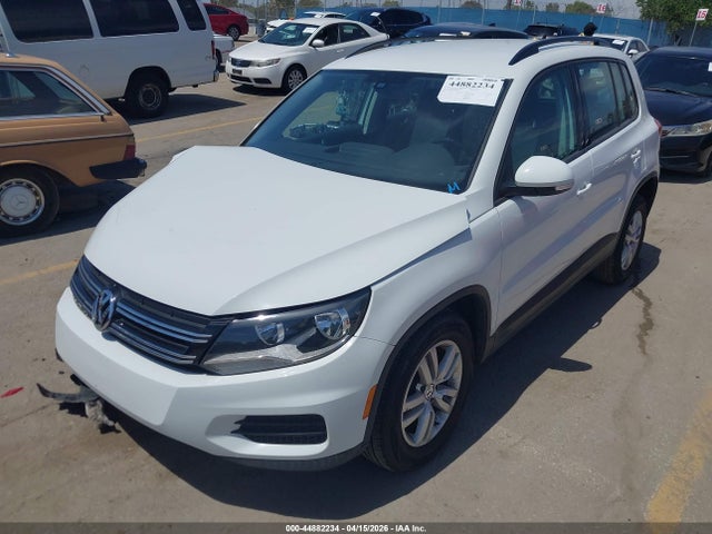 WVGBV7AX2HK023421 Volkswagen Tiguan 2.0t/2.0t S