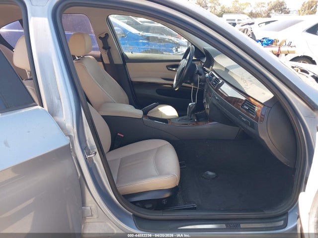 2011 Bmw 328i Xdrive მანქანა იყიდება აუქციონზე, vin: WBAPK5G51BNN32268, აუქციონის ნომერი: 44882236