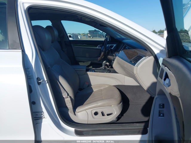KMHGN4JE8FU095955 Hyundai Genesis 3.8