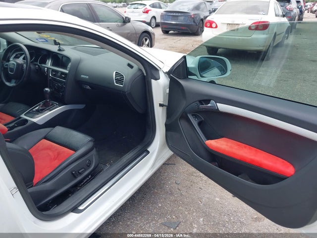 2011 AUDI A5 WAULFAFR6BA021338 Photo 4