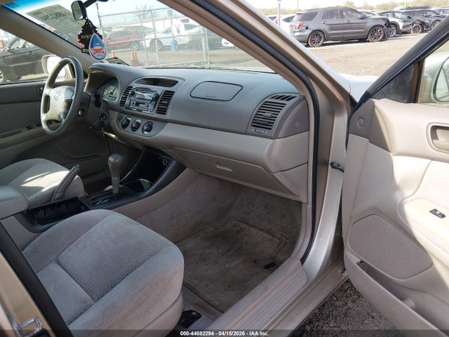 2004 TOYOTA CAMRY 4T1BE32K54U372647 Photo 4