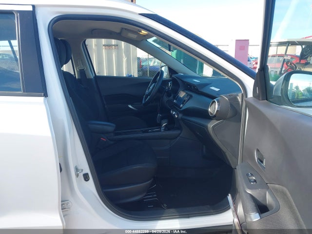 Продаж на аукціоні авто 2023 Nissan Kicks Sv Xtronic Cvt, vin: 3N1CP5CV3PL543873, номер лоту: 44882299
