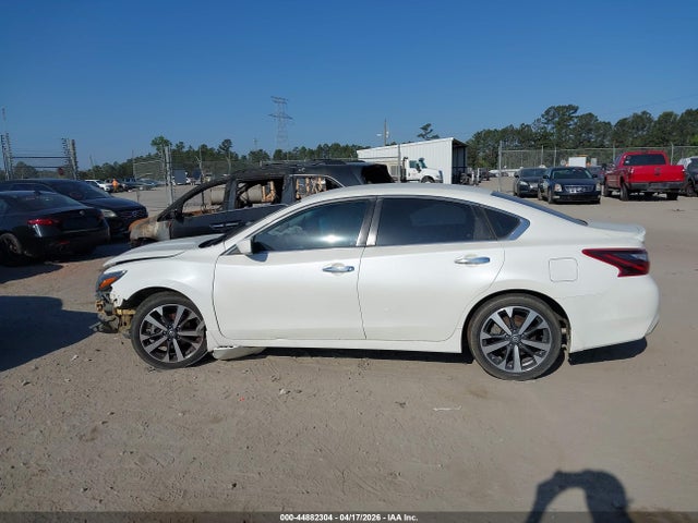 Aukcja sprzedaży 2017 Nissan Altima 2.5 Sr, vin: 1N4AL3AP9HC487529, numer aukcji: 44882304