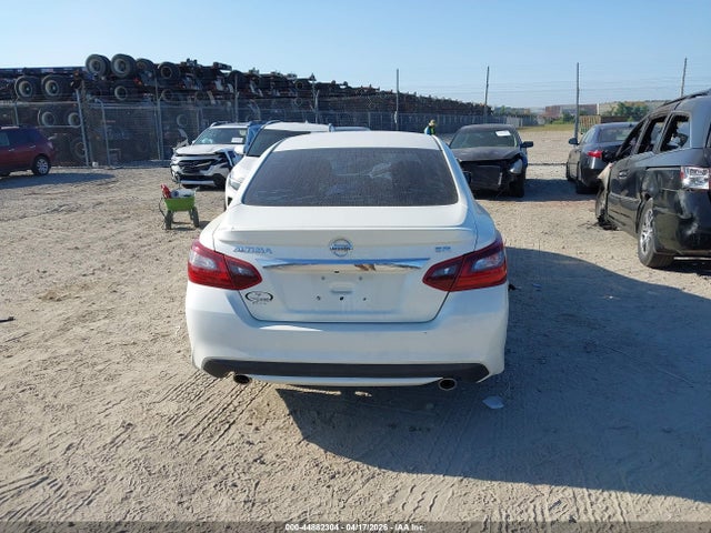 Aukcja sprzedaży 2017 Nissan Altima 2.5 Sr, vin: 1N4AL3AP9HC487529, numer aukcji: 44882304