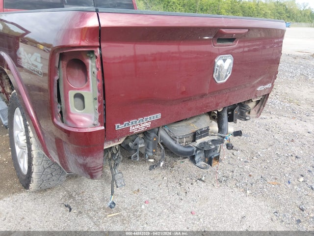 3C6UR5FL1NG148030 RAM 2500 Laramie 4x4 6&#039;4 Box