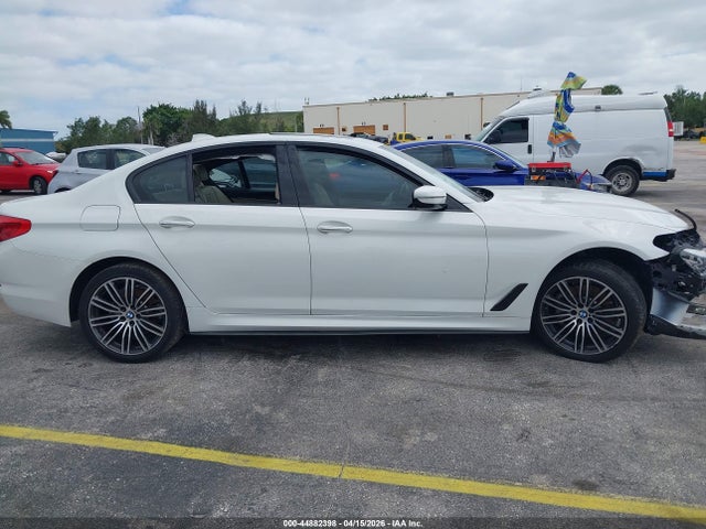 Продаж на аукціоні авто 2020 Bmw 530e Xdrive Iperformance, vin: WBAJB1C03LCE08673, номер лоту: 44882398