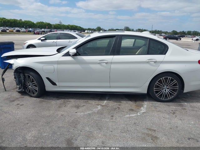 Продаж на аукціоні авто 2020 Bmw 530e Xdrive Iperformance, vin: WBAJB1C03LCE08673, номер лоту: 44882398