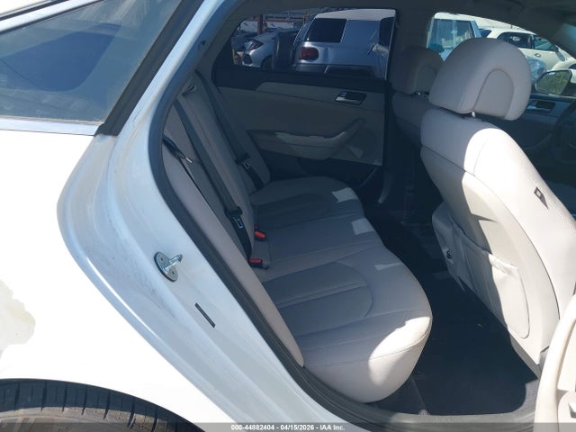 Продажа на аукционе авто 2017 Hyundai Sonata Se, vin: 5NPE24AF7HH562986, номер лота: 44882404