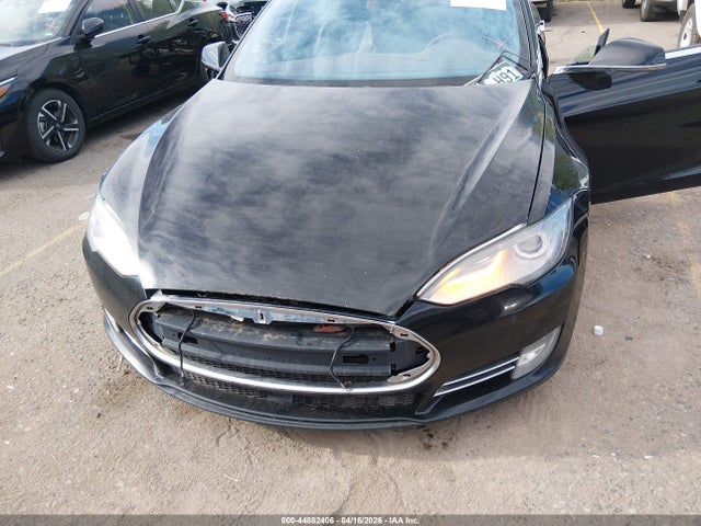 Продаж на аукціоні авто 2015 Tesla Model S 70d/85d/p85d, vin: 5YJSA4H24FFP76340, номер лоту: 44882406