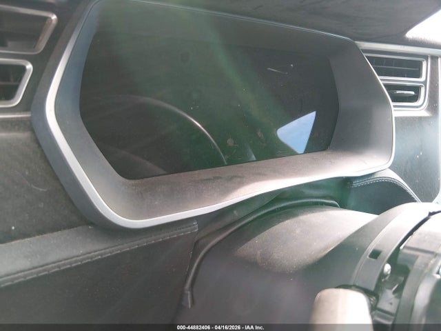 Продаж на аукціоні авто 2015 Tesla Model S 70d/85d/p85d, vin: 5YJSA4H24FFP76340, номер лоту: 44882406