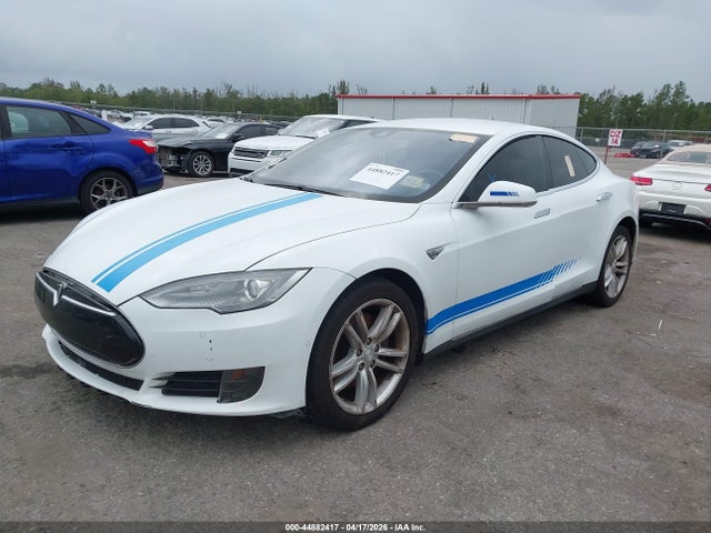 Продаж на аукціоні авто 2015 Tesla Model S 60/70/85, vin: 5YJSA1E17FF101950, номер лоту: 44882417