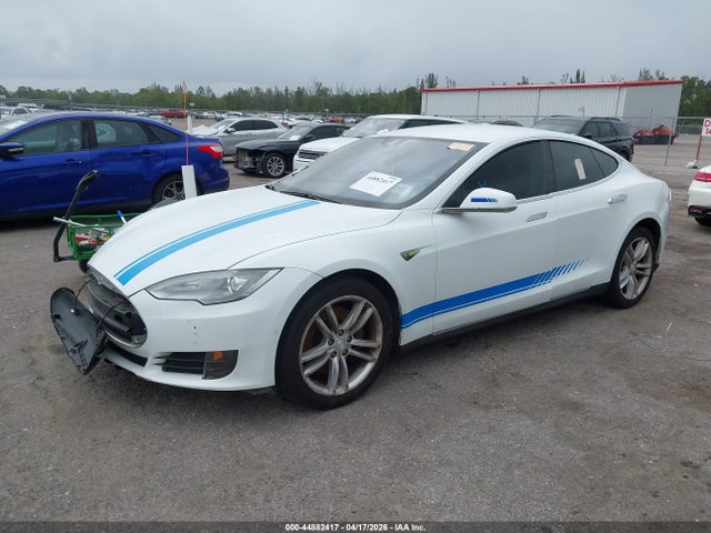 Продаж на аукціоні авто 2015 Tesla Model S 60/70/85, vin: 5YJSA1E17FF101950, номер лоту: 44882417