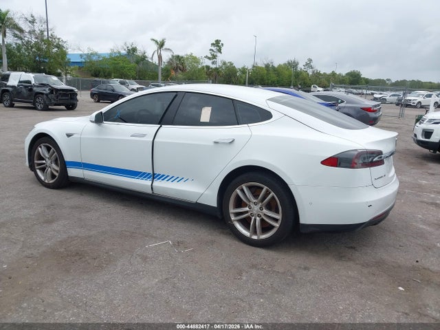 Продаж на аукціоні авто 2015 Tesla Model S 60/70/85, vin: 5YJSA1E17FF101950, номер лоту: 44882417