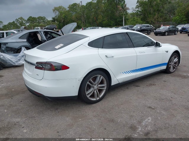 Продаж на аукціоні авто 2015 Tesla Model S 60/70/85, vin: 5YJSA1E17FF101950, номер лоту: 44882417