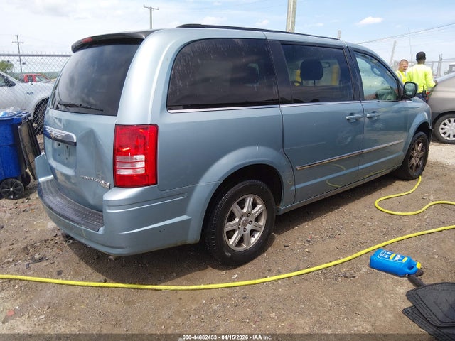 44882453 :رقم المزاد ، 2A4RR5D13AR479240 vin ، 2010 Chrysler Town & Country Touring مزاد بيع