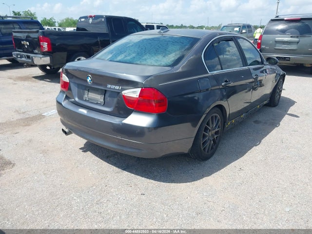 Aukcja sprzedaży 2006 Bmw 330i, vin: WBAVB33526KR80818, numer aukcji: 44882503