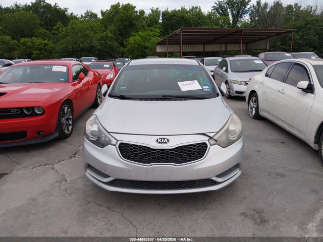 44882507 :رقم المزاد ، KNAFK4A69E5215219 vin ، 2014 Kia Forte Lx مزاد بيع