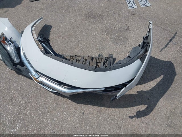 1G1ZD5STXMF081651 Chevrolet Malibu Fwd Lt