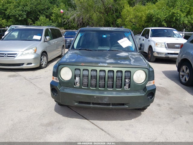 2008 Jeep Patriot Sport მანქანა იყიდება აუქციონზე, vin: 1J8FT28W48D720050, აუქციონის ნომერი: 44882539