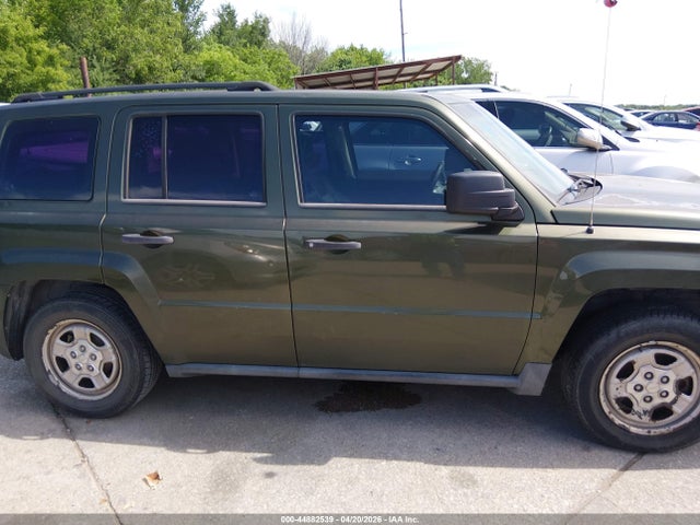 2008 Jeep Patriot Sport მანქანა იყიდება აუქციონზე, vin: 1J8FT28W48D720050, აუქციონის ნომერი: 44882539