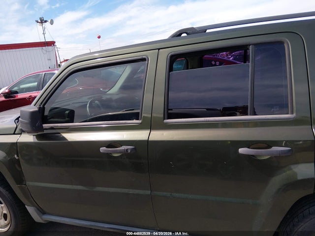 2008 Jeep Patriot Sport მანქანა იყიდება აუქციონზე, vin: 1J8FT28W48D720050, აუქციონის ნომერი: 44882539