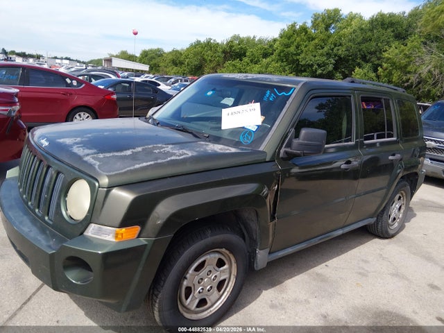 2008 Jeep Patriot Sport მანქანა იყიდება აუქციონზე, vin: 1J8FT28W48D720050, აუქციონის ნომერი: 44882539