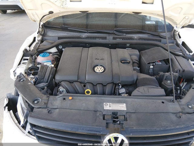 2011 Volkswagen Jetta 2.5l Se მანქანა იყიდება აუქციონზე, vin: 3VWDX7AJ4BM322943, აუქციონის ნომერი: 44882549